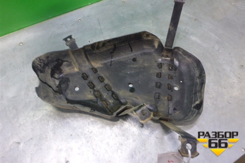 Защита топливного бака (правая) для Volkswagen Touareg c 2002-2010г (Туарег)