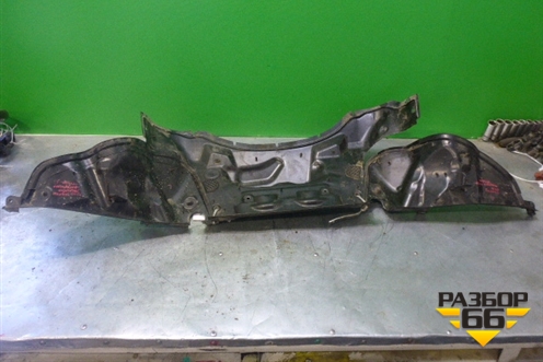 Короб водоотводящий (7L6819523A) для Volkswagen Touareg c 2002-2010г (Туарег)