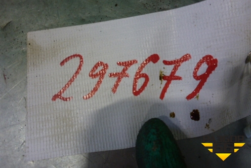 Фланец двигателя системы охлаждения (4.2л AXQ) (077121121D) для Volkswagen Touareg c 2002-2010г (Туарег)