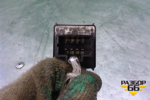 Модуль управления стеклоподъёмниками (на 2 двери) для Citroen C-Elysee с 2013г (С Элизе)