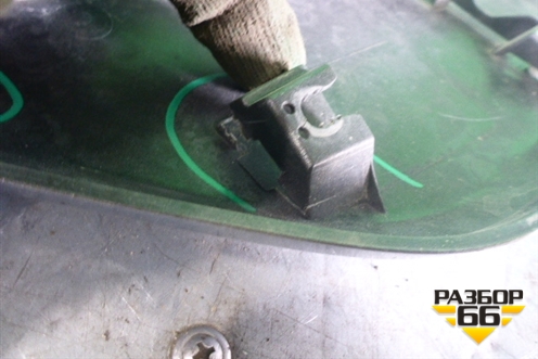 Накладка двери багажника (верхняя) (5817A022ZZ) для Mitsubishi Outlander XL с 2006-2012г (Аутлендер ХЛ)