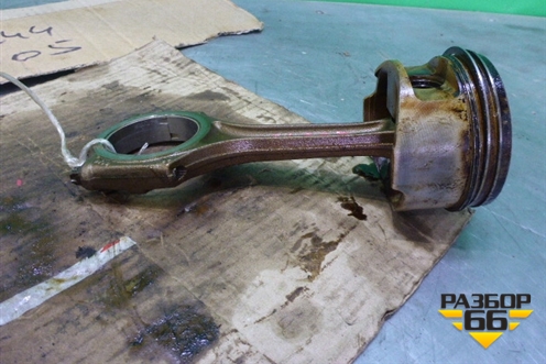 Поршень с шатуном (4.2л AXQ) для Volkswagen Touareg c 2002-2010г (Туарег)