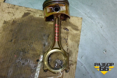 Поршень с шатуном (4.2л AXQ) для Volkswagen Touareg c 2002-2010г (Туарег)