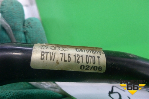 Трубки системы охлаждения (7L6121070T) для Volkswagen Touareg c 2002-2010г (Туарег)