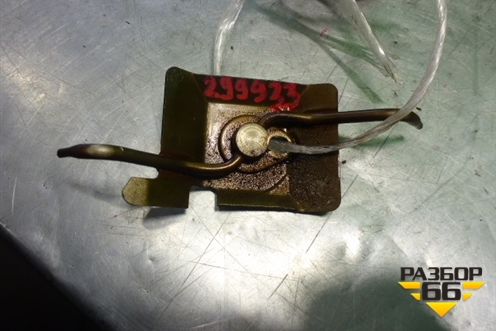 Форсунка маслянная (4.2л AXQ) (077103158) для Volkswagen Touareg c 2002-2010г (Туарег)