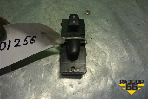 Кнопка стеклоподъёмника (передняя правая) (254113TA1A) для Nissan Teana (L33) с 2013г (Теана)