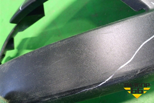 Накладка заднего бампера левая (под парктроник) (LR045187) для Land Rover Range Rover Sport с 2013-2022г (Спорт)