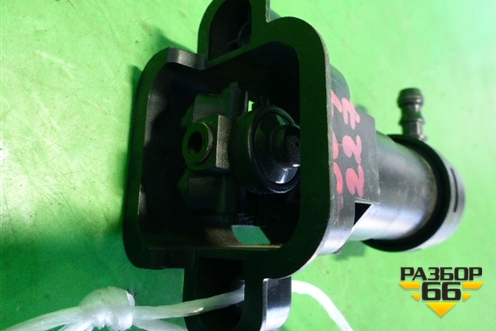 Форсунка омывателя фары правая (8E0955102) для Audi A4 (В6) с 2000-2006г (А4)