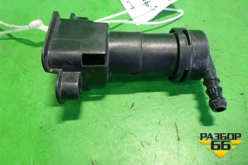 Форсунка омывателя фары правая (8E0955102) для Audi A4 (В6) с 2000-2006г (А4)