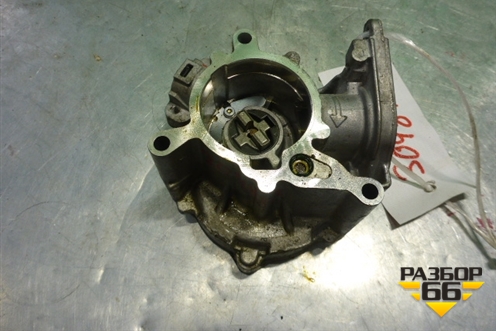 Насос вакуумный (2.0 л CDA) (06J145100F) для Skoda Superb с 2008-2015г (Суперб)