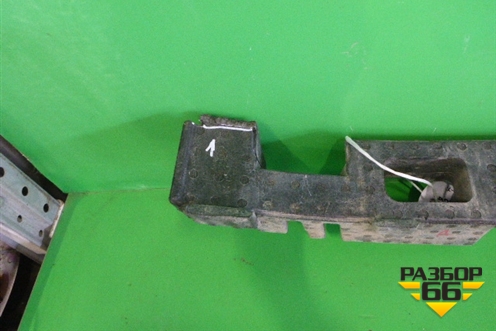 Наполнитель переднего бампера (M-Пакет) для BMW X4 F26 с 2014г (Х4 Ф25)