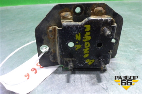 Кронштейн усилителя заднего бампера правый для Nissan Murano (Z51) с 2007-2015г (Мурано)