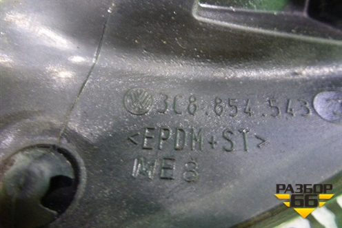 Уплотнитель двери (передней левой на кузов верхняя часть) (3C8854543) для Volkswagen Passat-CC с 2008г (Пассат ЦЦ)