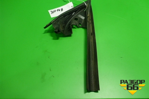 Уплотнитель стекла двери передней левой (уголок) (3C8857505) для Volkswagen Passat-CC с 2008г (Пассат ЦЦ)