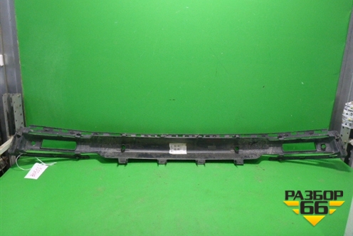 Решетка в передний бампер центральная (под парктроники) (CK5217K946CC) для Land Rover Range Rover 4 с 2013-2022г (Вог)