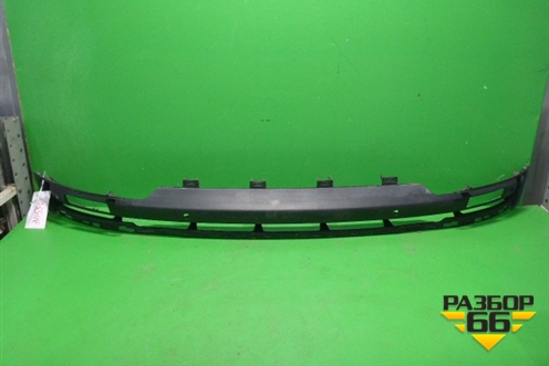 Решетка в передний бампер центральная (под парктроники) (CK5217K946CC) для Land Rover Range Rover 4 с 2013-2022г (Вог)