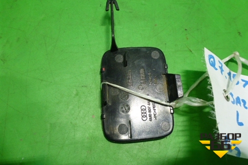 Заглушка в задний бампер (левая) (4M0807441A) для Audi Q7 c 2015г (Ку 7)