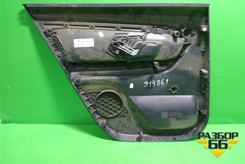 Обшивка двери задней правой под механику (универсал) (5J9867212) для Skoda Fabia с 2007-2014г (Фабия)