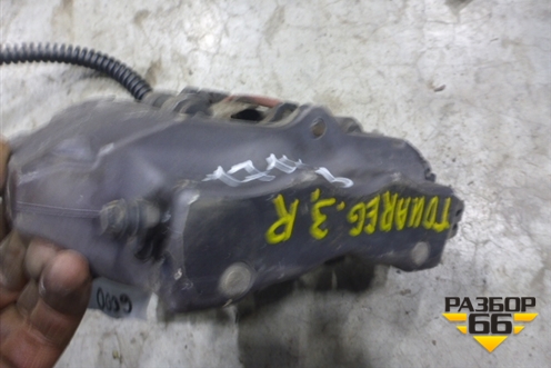 Суппорт задний правый (4х поршневой) для Volkswagen Touareg c 2002-2010г (Туарег)