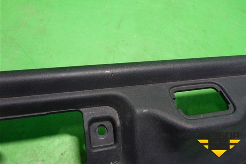 Обшивка двери багажника (LR038140) для Land Rover Range Rover 4 с 2013-2022г (Вог)