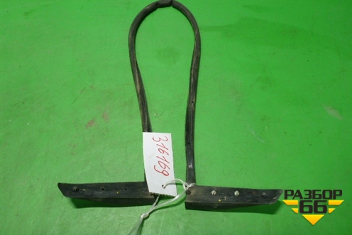 Уплотнитель багажника (нижний) (LR034119) для Land Rover Range Rover 4 с 2013-2022г (Вог)