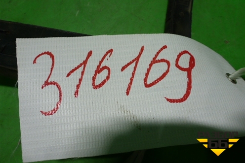 Уплотнитель багажника (нижний) (LR034119) для Land Rover Range Rover 4 с 2013-2022г (Вог)