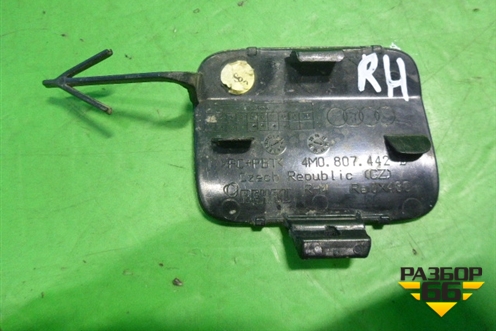 Заглушка в задний бампер (правая) (4M0807442) для Audi Q7 c 2015г (Ку 7)