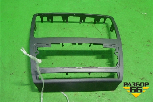 Рамка магнитолы для Skoda Octavia (А5) с 2004-2013г (Октавия)