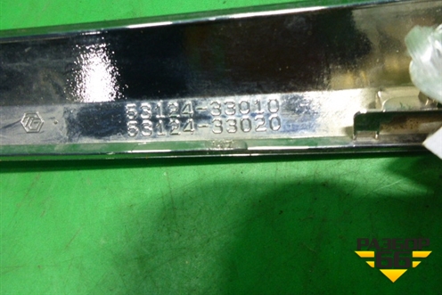 Накладка на решетку радиатора (после 2014г верхняя левая) (5312433010) для Toyota Camry V50 с 2011-2018г (Камри)