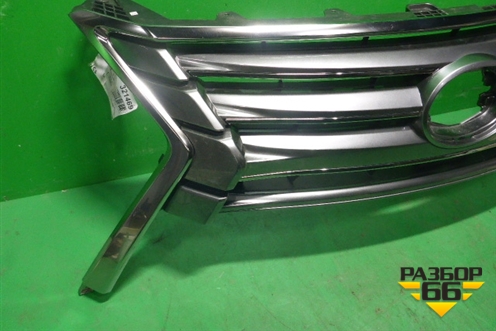 Решетка радиатора (верхняя часть) (5310160570) для Lexus LX-570 с 2015г (ЛХ)