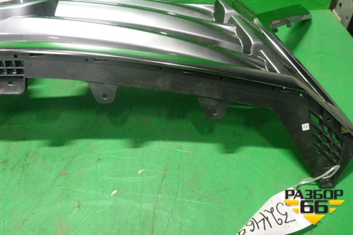 Решетка радиатора (верхняя часть) (5310160570) для Lexus LX-570 с 2015г (ЛХ)