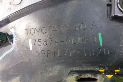 Накладка заднего крыла левого (758740E020) для Toyota Highlander с 2013-2021г (Хайлендер)