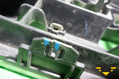 Решетка радиатора (после 2012г до 2015г под камеру) (5311460110) для Toyota Land Cruiser (200) с 2008г (Ленд Крузер)