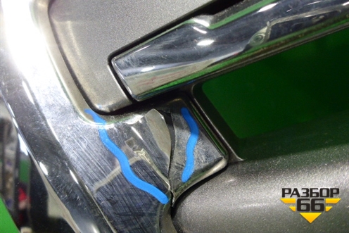 Решетка радиатора (после 2012г до 2015г под камеру) (5311460110) для Toyota Land Cruiser (200) с 2008г (Ленд Крузер)