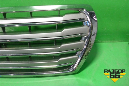 Решетка радиатора (после 2012г до 2015г под камеру) (5311460110) для Toyota Land Cruiser (200) с 2008г (Ленд Крузер)