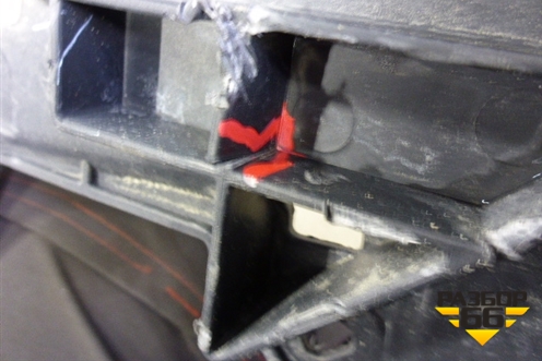 Кронштейн заднего бампера центральный (после 2012г) (5261560081) для Toyota Land Cruiser (200) с 2008г (Ленд Крузер)