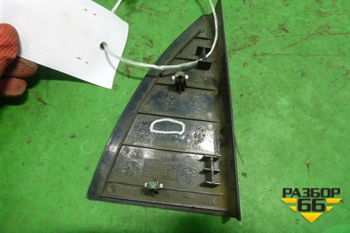 Накладка двери задней правой (уголок) (96238372) для Chevrolet Lanos с 2004г (Ланос)