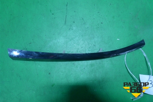 Накладка на решетку радиатора (после 2014г верхняя левая) (5312433010) для Toyota Camry V50 с 2011-2018г (Камри)