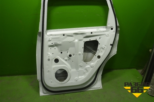 Дверь задняя правая (4M0833052E) для Audi Q7 c 2015г (Ку 7)