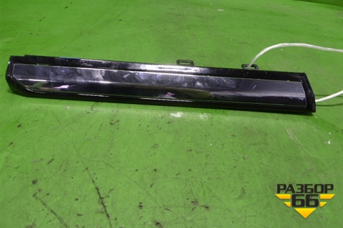 Накладка на решетку радиатора (хром правая нижняя AMG) для Mercedes Benz G-Klass W463 с1989г (Гелендваген)