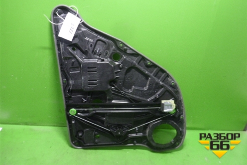 Панель внутренняя двери задней левой (A1667300179) для Mercedes Benz ML-Klass W166 c 2011г (МЛ)