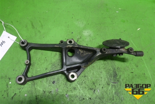 Кронштейн двигателя левый  (передний DC1606) (1502502) для Scania 5 R Series с 2004-2016г