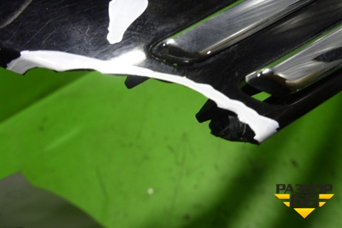 Накладка на решетку радиатора (5N0853651H) для Volkswagen Tiguan с 2011-2016г (Тигуан)