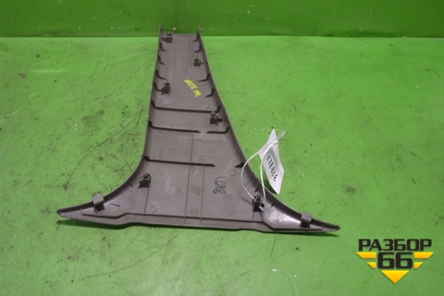 Обшивка стойки центральная нижняя правая (бежевый салон) (769159U000) для Nissan Note (Е11) с 2005-2013г (Нот)