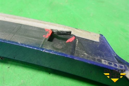 Накладка заднего крыла левого (4M0853817) для Audi Q7 c 2015г (Ку 7)