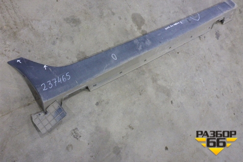 Накладка на порог наружная правая (877522S000) для Hyundai ix 35 с 2010г (Ай икс 35)