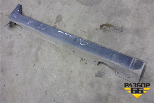 Накладка на порог наружная правая (877522S000) для Hyundai ix 35 с 2010г (Ай икс 35)