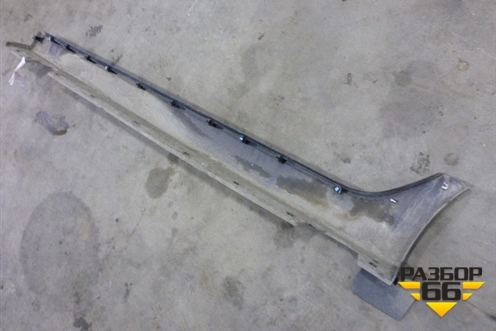 Накладка на порог наружная правая (877522S000) для Hyundai ix 35 с 2010г (Ай икс 35)