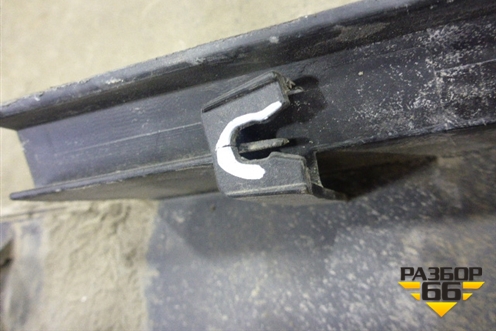 Накладка на порог наружная правая (877522S000) для Hyundai ix 35 с 2010г (Ай икс 35)