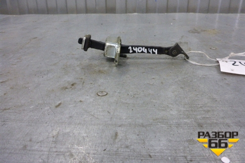 Ограничитель двери передней правой для Hyundai ix 35 с 2010г (Ай икс 35)